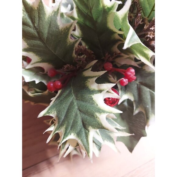 Kitch Wood Basket Cabin Decorative Winter Christmas Scene 6"x 4" x 8" tall - Picture 4 of 12